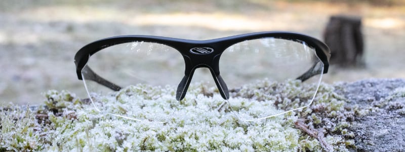 Bilde av sort jaktbrille med klare glass